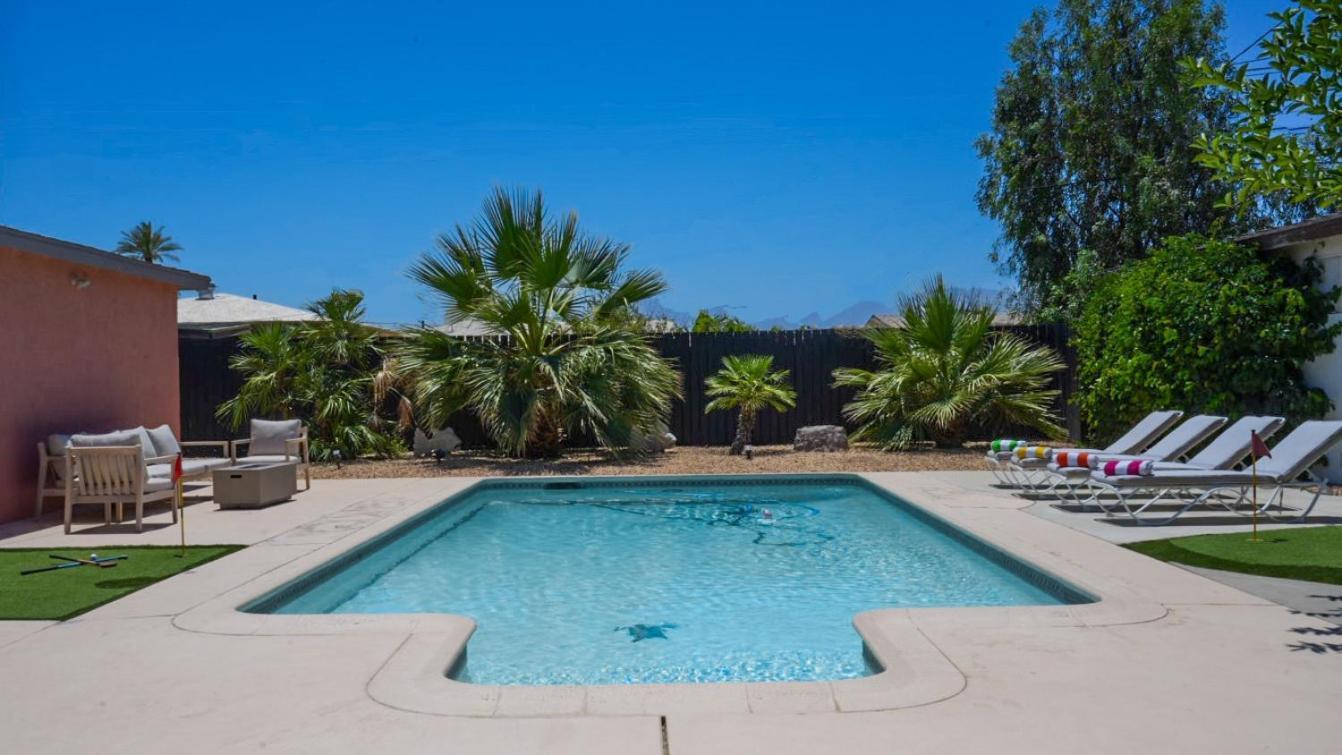 The Pink Cactus - Desert Retreat - Luxe Pool, Golf & Game Room Indio Exterior photo